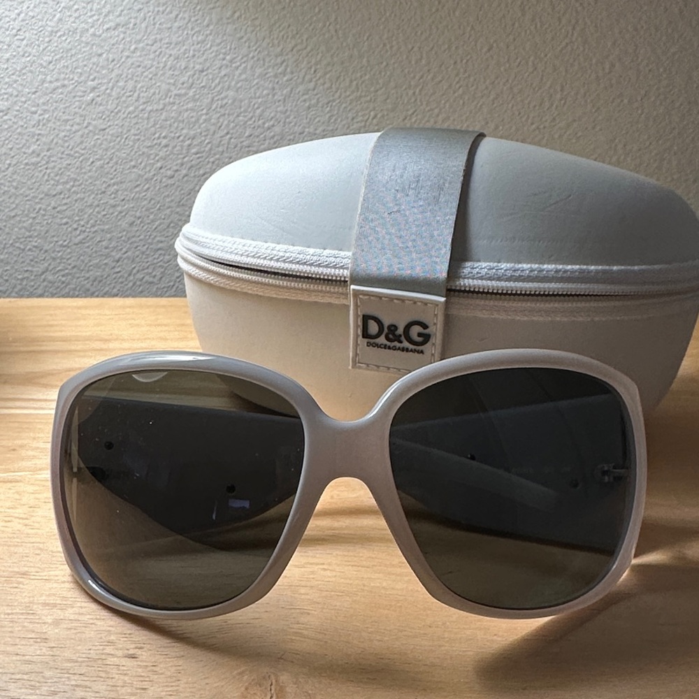 Dolce & Gabbana Oversized Sunglasses